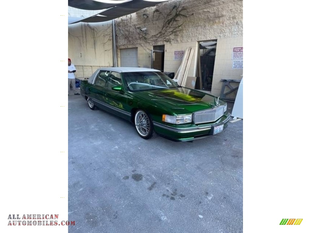 1995 DeVille Sedan - Polo Green Metallic / Tan photo #2