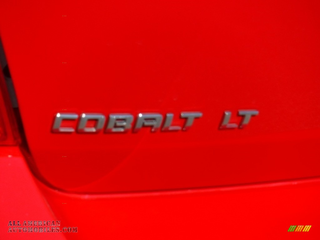 2009 Cobalt LT Sedan - Victory Red / Gray photo #7
