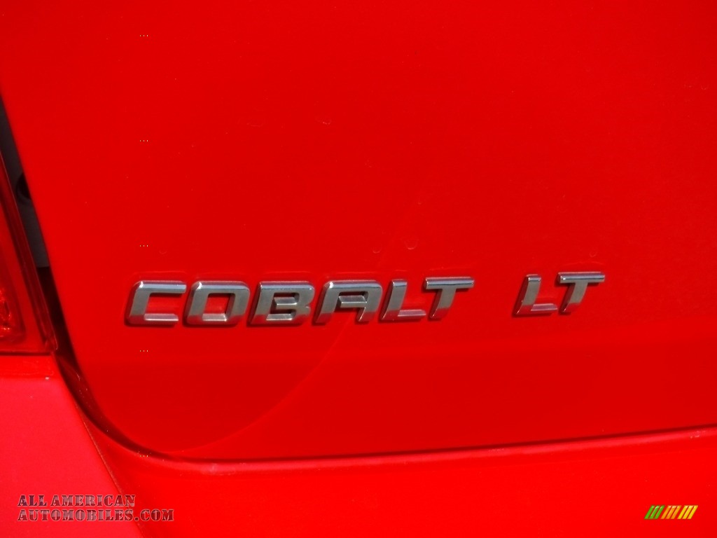 2009 Cobalt LT Sedan - Victory Red / Gray photo #8