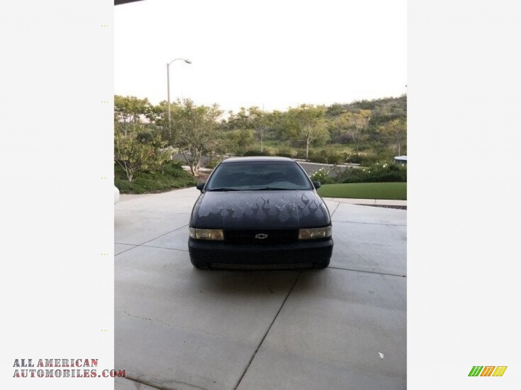 1995 Impala SS - Black / Grey photo #2