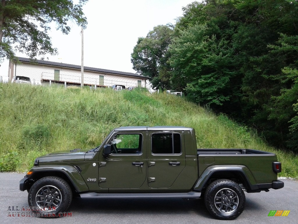 2021 Jeep Gladiator Overland 4x4 in Sarge Green for sale photo #30