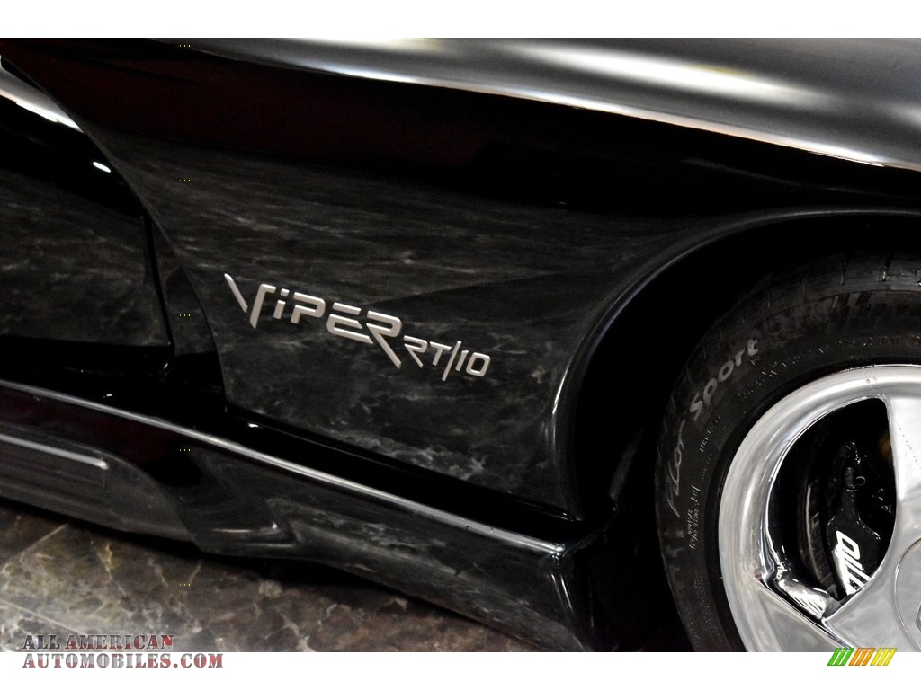 1994 Viper RT-10 - Viper Black / Black photo #9