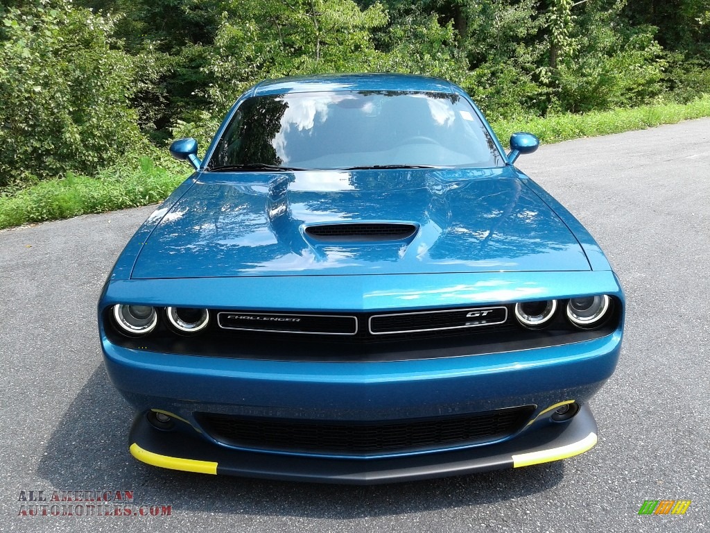 2021 Challenger GT - Frostbite / Black photo #3