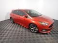 Ford Focus ST Hatch Hot Pepper Red photo #3