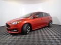Ford Focus ST Hatch Hot Pepper Red photo #8