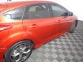 Ford Focus ST Hatch Hot Pepper Red photo #19