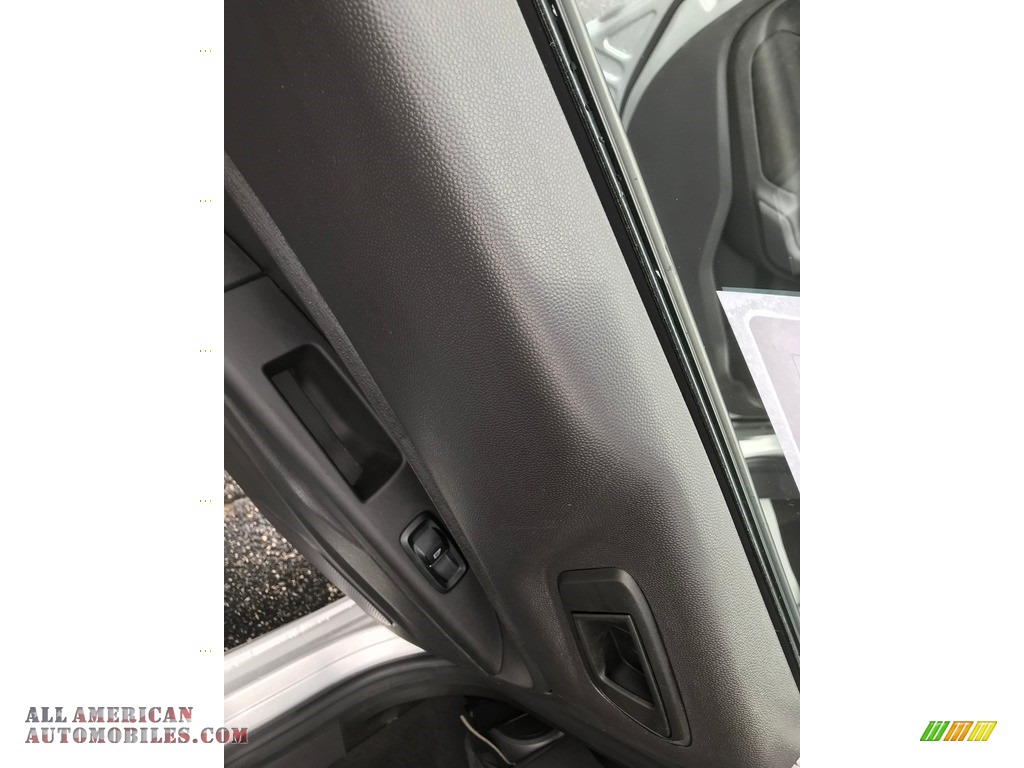 2019 Fiesta SE Sedan - Ingot Silver / Charcoal Black photo #33