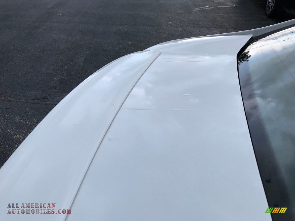 2019 Fiesta SE Sedan - Oxford White / Charcoal Black photo #12
