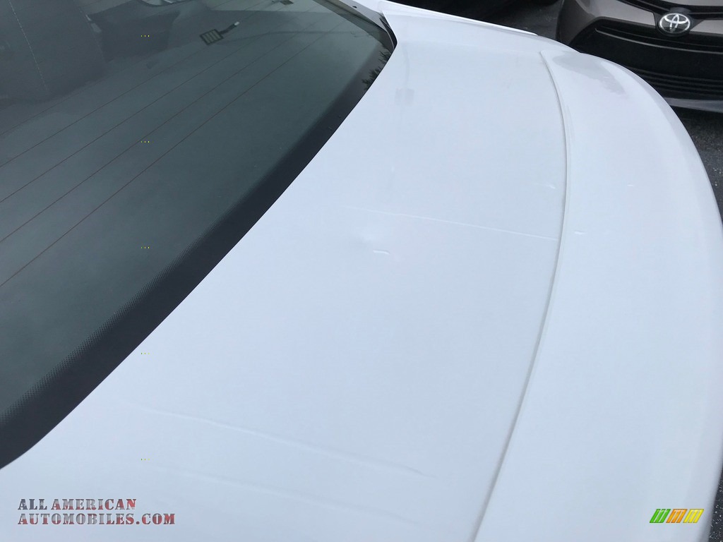 2019 Fiesta SE Sedan - Oxford White / Charcoal Black photo #13