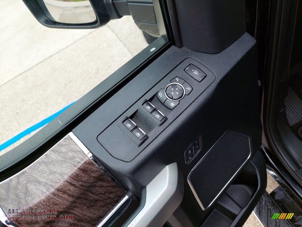 2017 F350 Super Duty Lariat Crew Cab 4x4 - Shadow Black / Black photo #14 2017 F350 Super Duty Lariat Crew Cab 4x4 - Shadow Black / Black photo #14