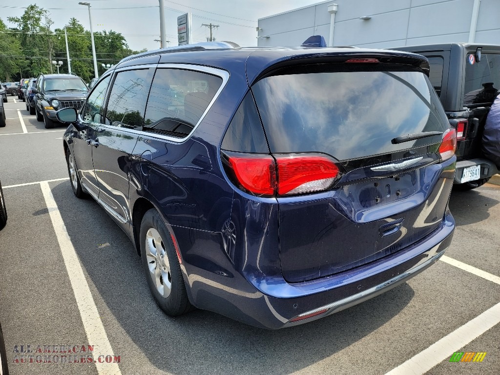 2017 Pacifica Touring L Plus - Jazz Blue Pearl / Cognac/Alloy/Toffee photo #5