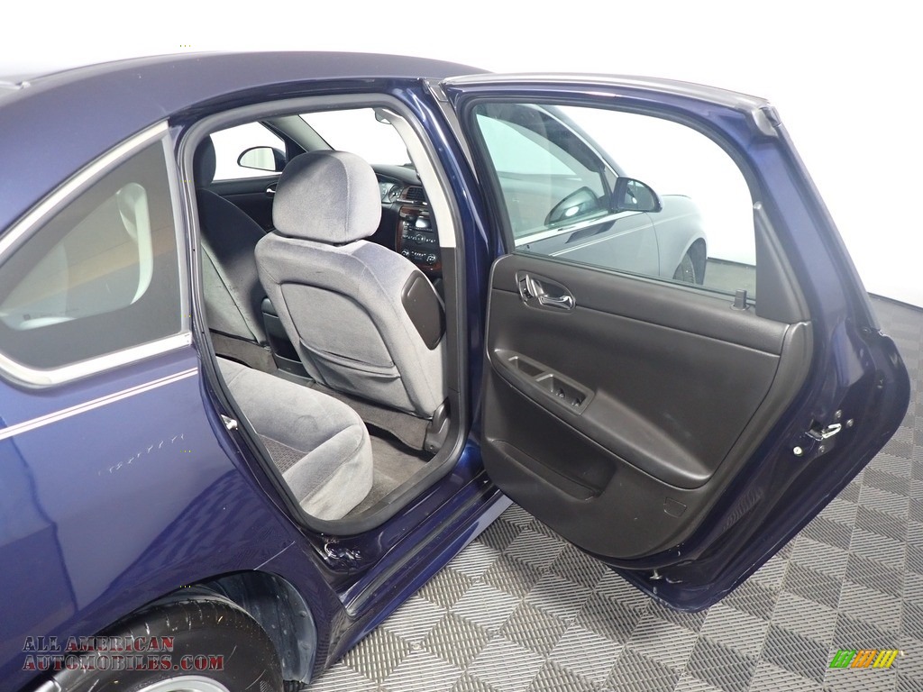 2011 Impala LT - Imperial Blue Metallic / Ebony photo #33