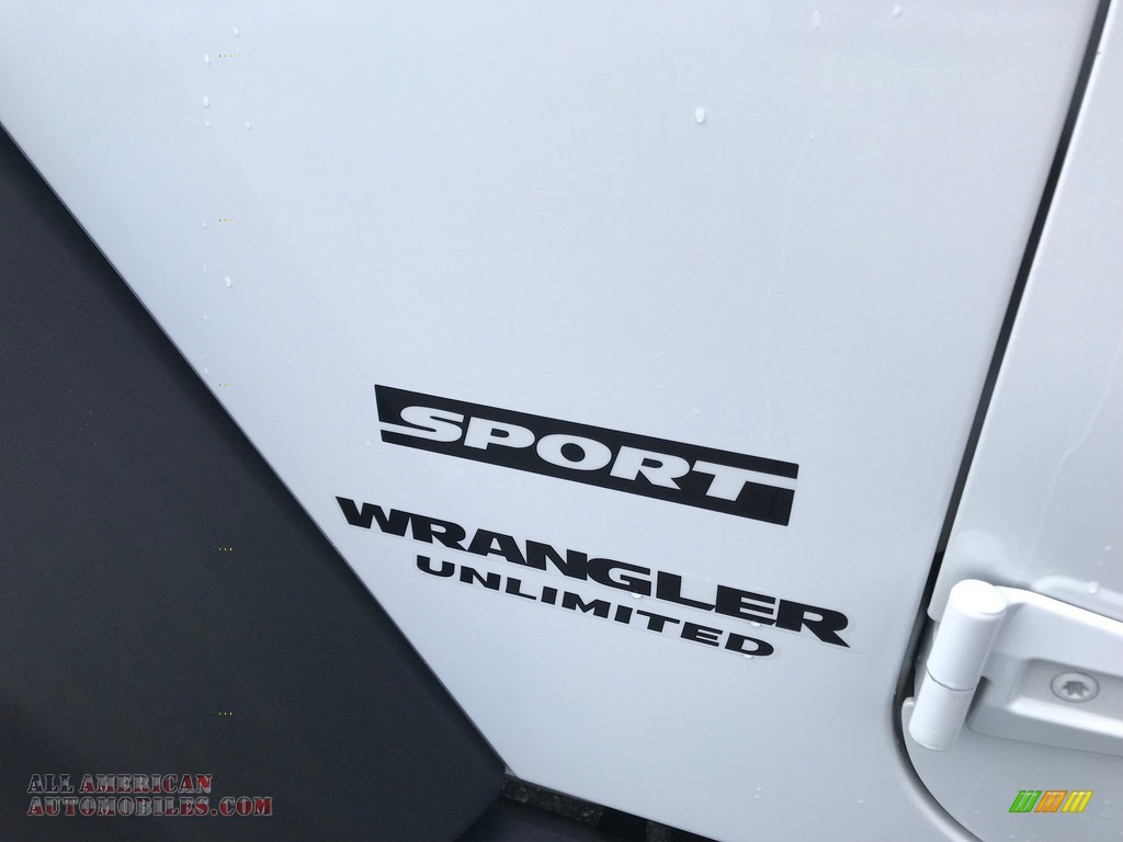 2017 Wrangler Unlimited Sport 4x4 - Bright White / Black photo #11