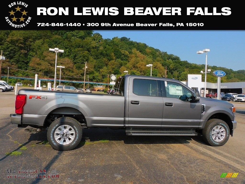 2022 F350 Super Duty XLT Crew Cab 4x4 - Carbonized Gray / Medium Earth Gray photo #1