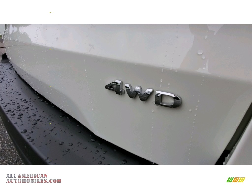 2021 EcoSport S 4WD - Diamond White / Medium Stone photo #9