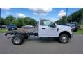 Ford F350 Super Duty XL Regular Cab 4x4 Chassis Oxford White photo #8