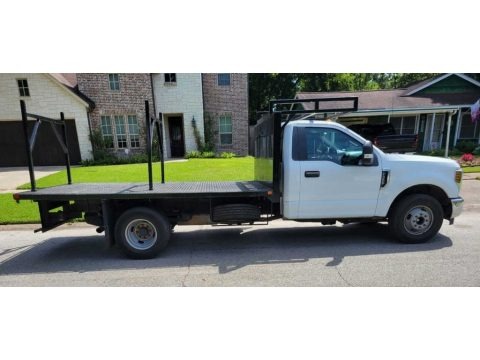 Oxford White 2019 Ford F350 Super Duty XL Regular Cab Chassis