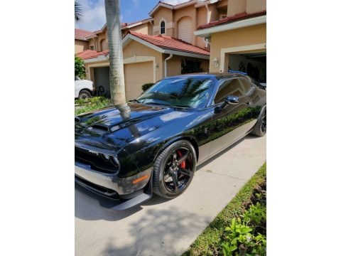 Pitch Black 2019 Dodge Challenger SRT Hellcat Redeye