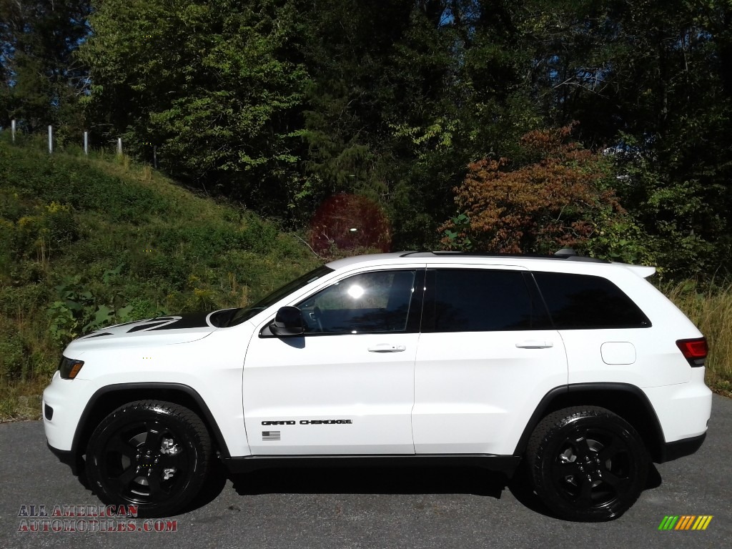 Bright White / Black Jeep Grand Cherokee Laredo 4x4