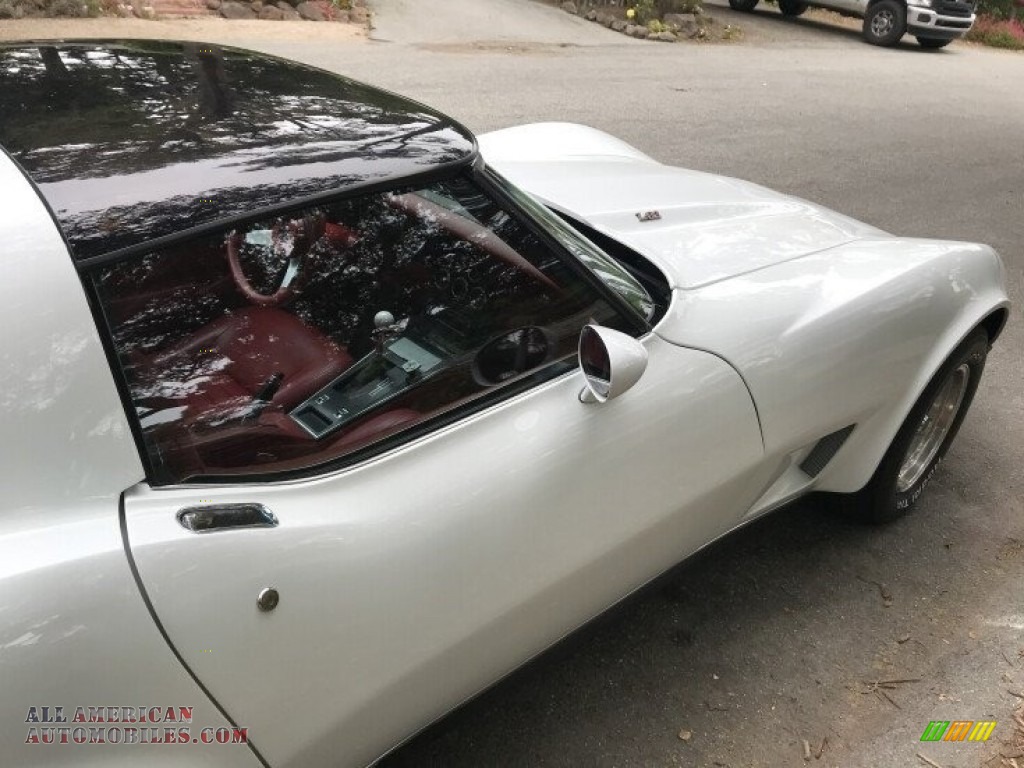 1979 Corvette Coupe - Classic White / Red photo #35