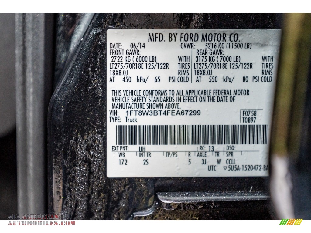 2015 F350 Super Duty XLT Crew Cab 4x4 - Tuxedo Black / Steel photo #36