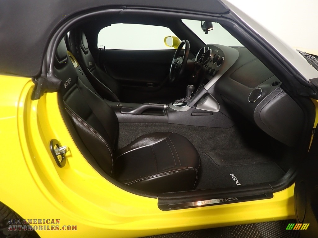 2008 Solstice GXP Roadster - Mean Yellow / Ebony photo #28