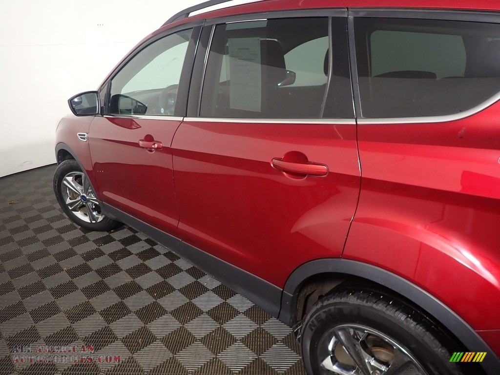 2014 Escape SE 1.6L EcoBoost 4WD - Ruby Red / Charcoal Black photo #18