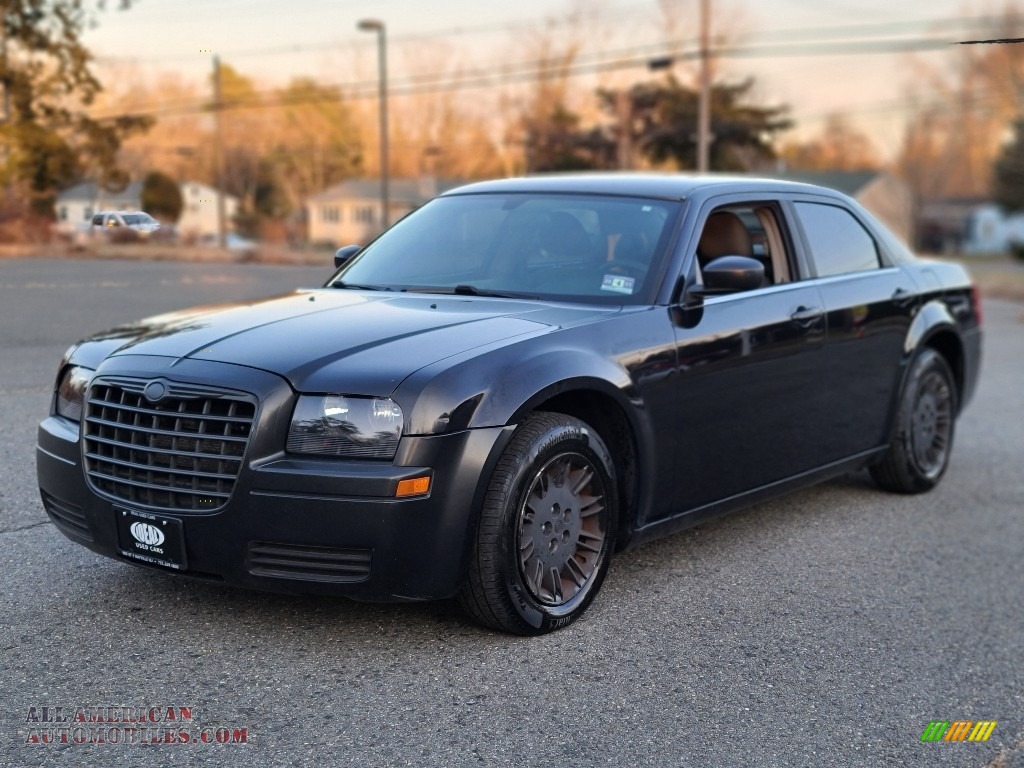 Brilliant Black / Dark Slate Gray/Light Graystone Chrysler 300 