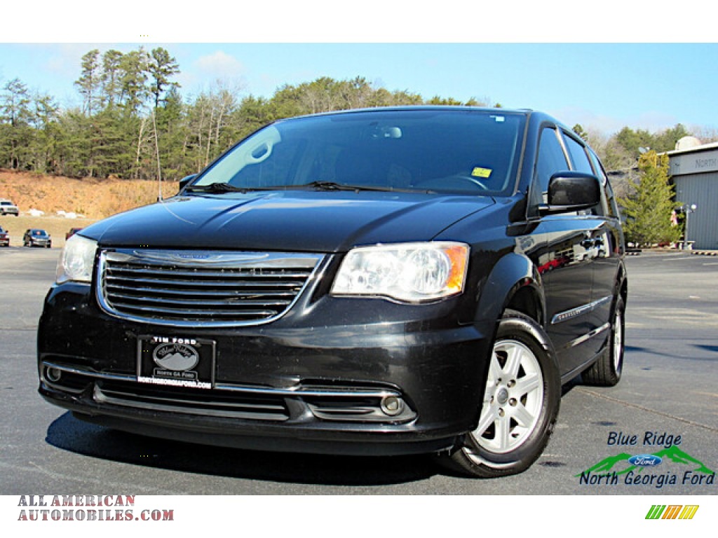2012 Town & Country Touring - Brilliant Black Crystal Pearl / Black/Light Graystone photo #1