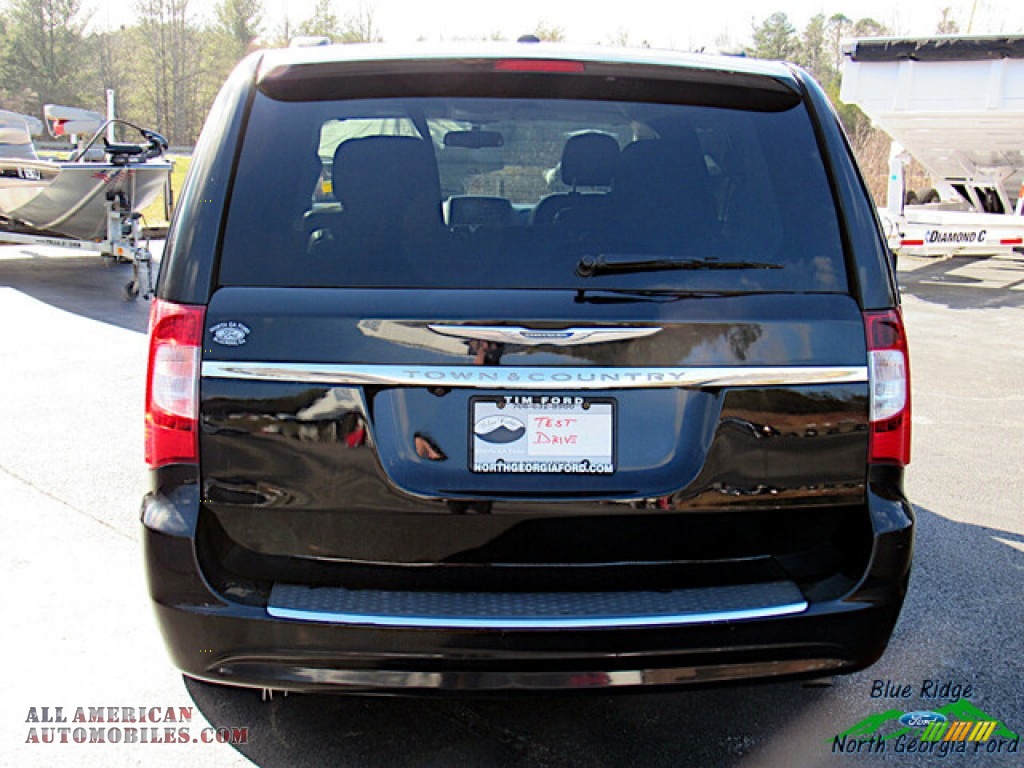 2012 Town & Country Touring - Brilliant Black Crystal Pearl / Black/Light Graystone photo #4