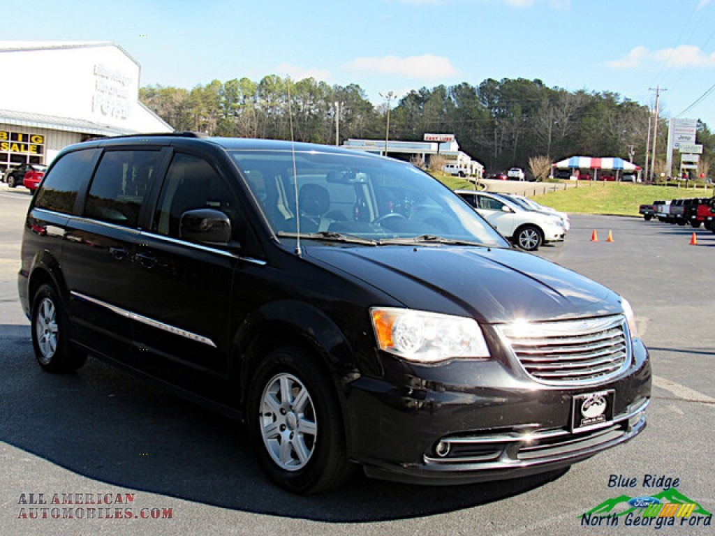 2012 Town & Country Touring - Brilliant Black Crystal Pearl / Black/Light Graystone photo #7
