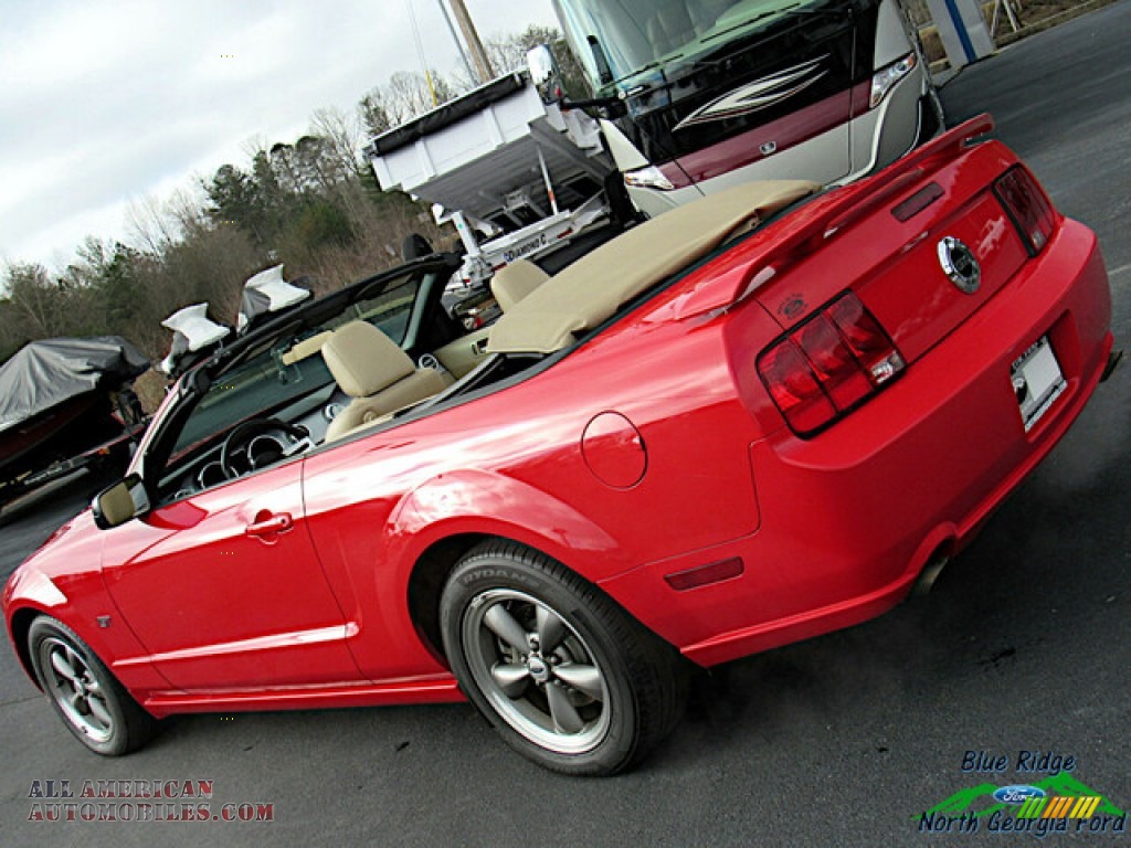 2006 Mustang GT Premium Convertible - Torch Red / Light Parchment photo #26