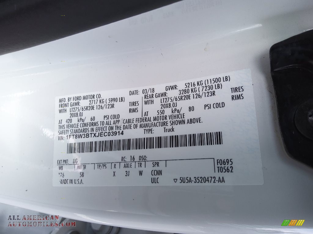2018 F350 Super Duty Lariat Crew Cab 4x4 - White Platinum / Black photo #35