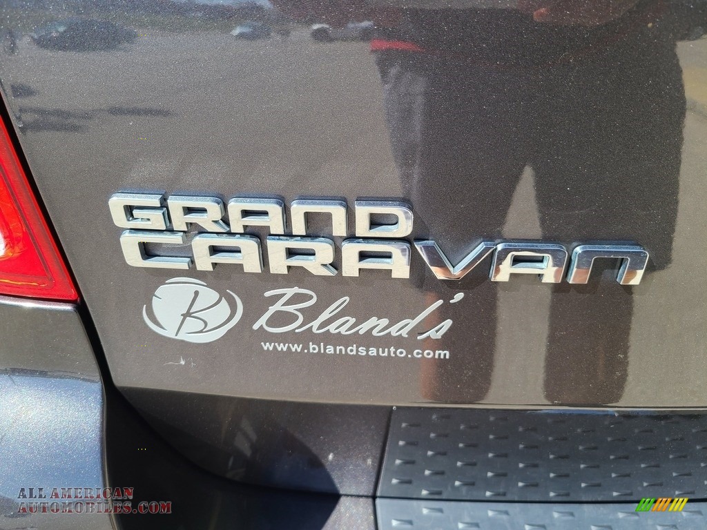 2019 Grand Caravan SE - Granite Pearl / Black/Light Graystone photo #27