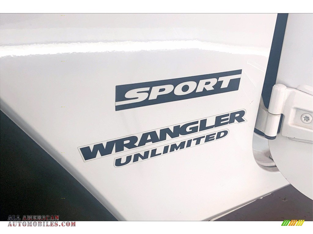 2012 Wrangler Unlimited Sport 4x4 - Bright White / Black photo #7