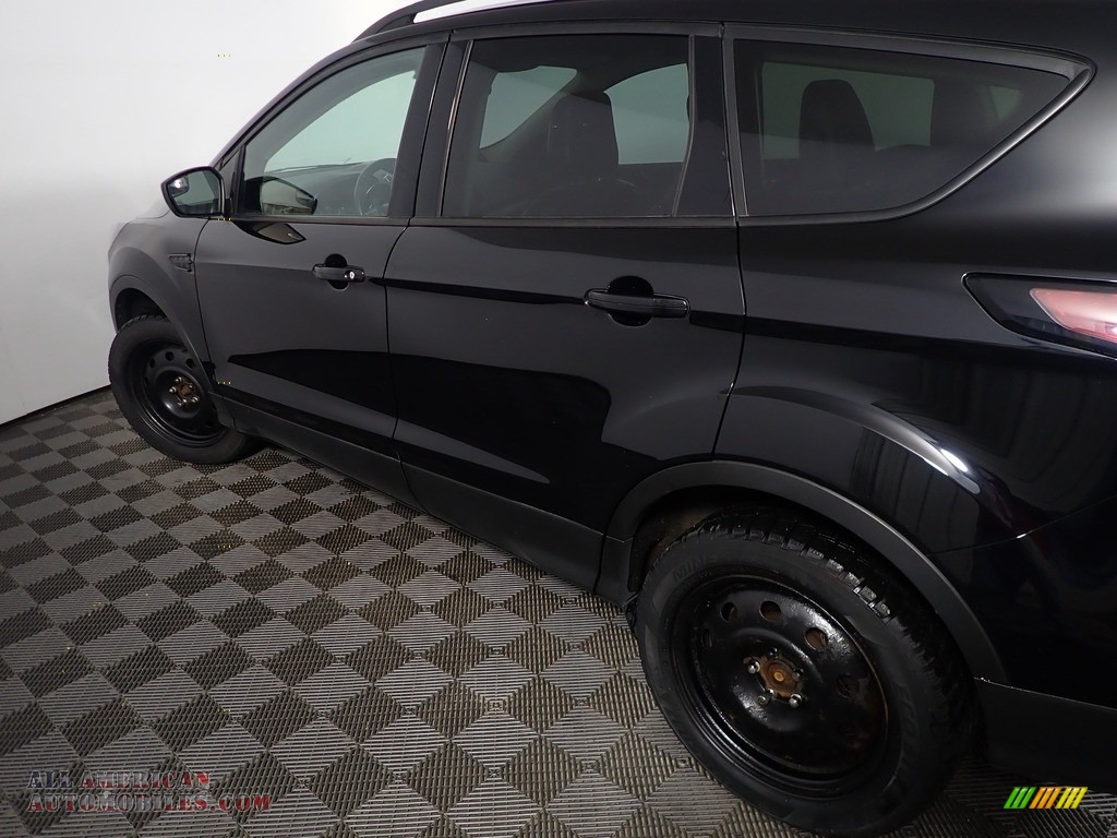 2018 Escape SE 4WD - Shadow Black / Charcoal Black photo #19