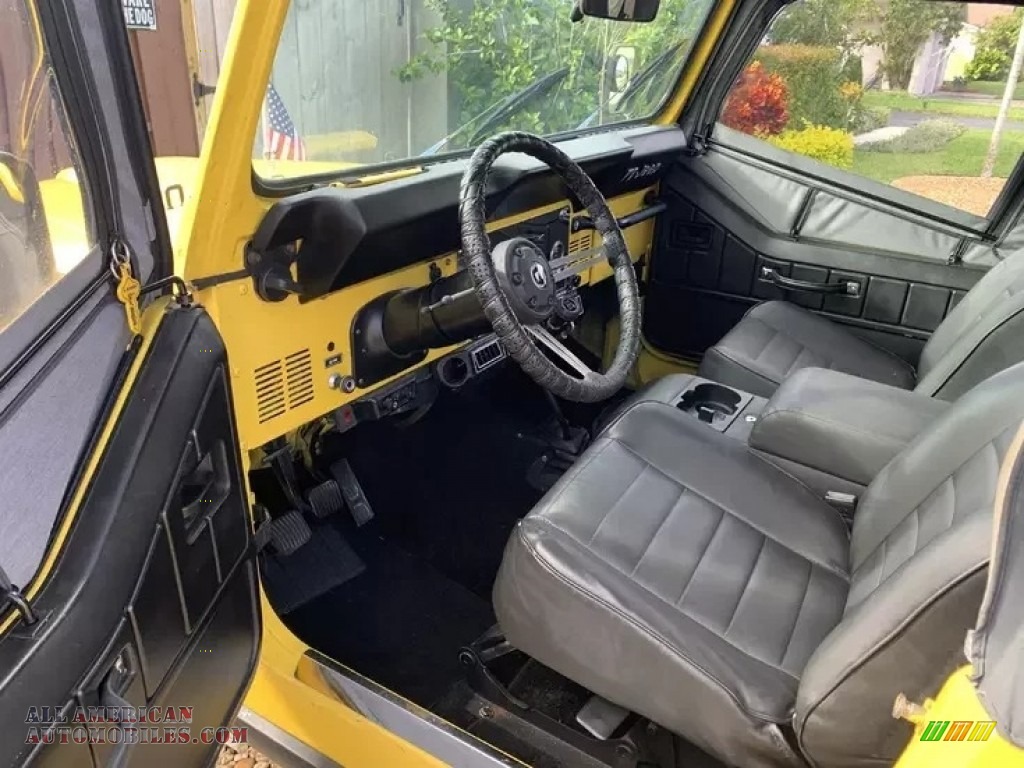 Sun Yellow / Gray Jeep CJ7 Renegade 4x4