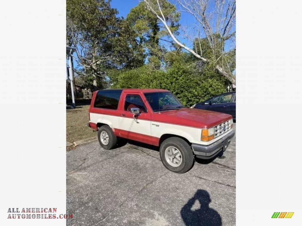 1990 Bronco II XLT 4x4 - Red / Red photo #18