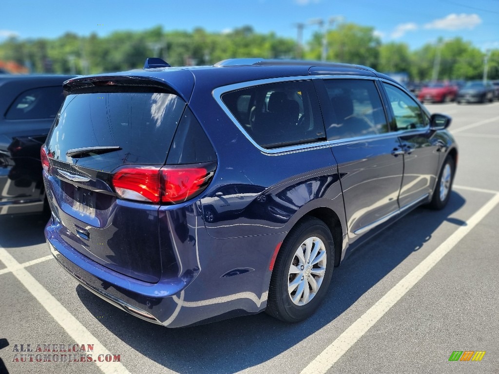 2019 Pacifica Touring L - Jazz Blue Pearl / Black/Alloy photo #6