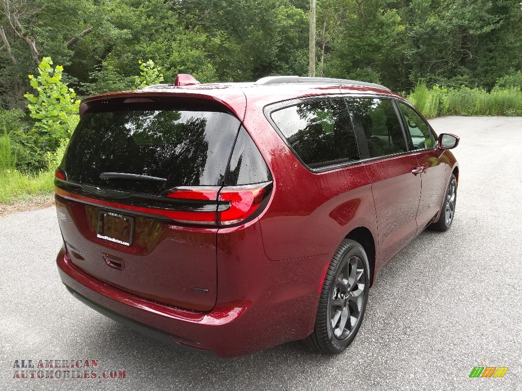 2022 Pacifica Touring L AWD - Velvet Red Pearl / Black photo #6