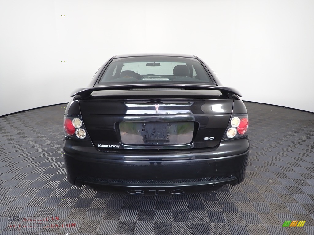 2006 GTO Coupe - Phantom Black Metallic / Black photo #6