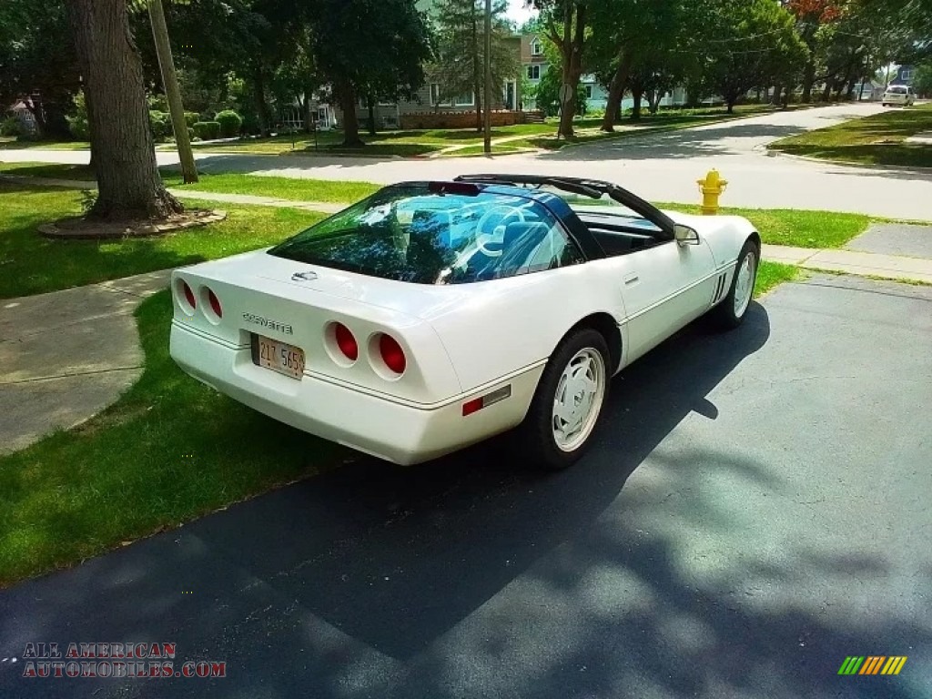 1988 Corvette Coupe - White / White photo #2