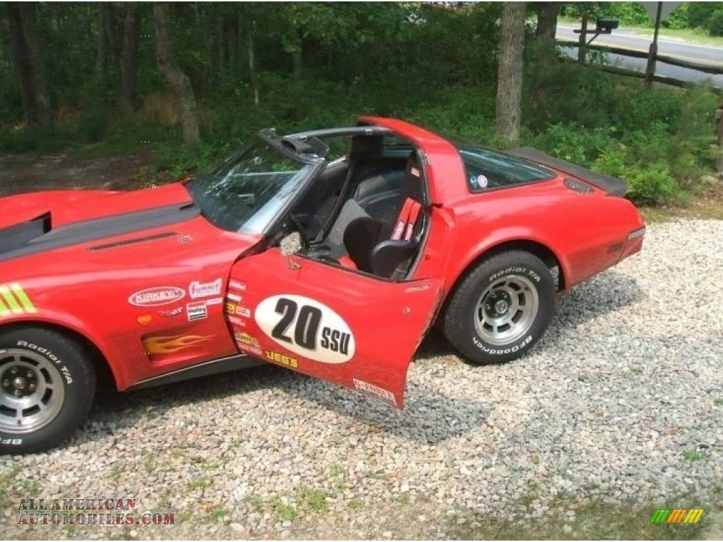 1979 Corvette Coupe - Red / Black photo #2