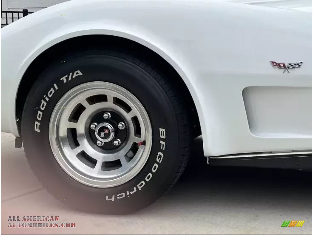 1979 Corvette Coupe - Classic White / Red photo #5