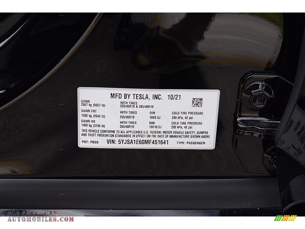 2021 Model S Plaid AWD - Solid Black / Black/White photo #22