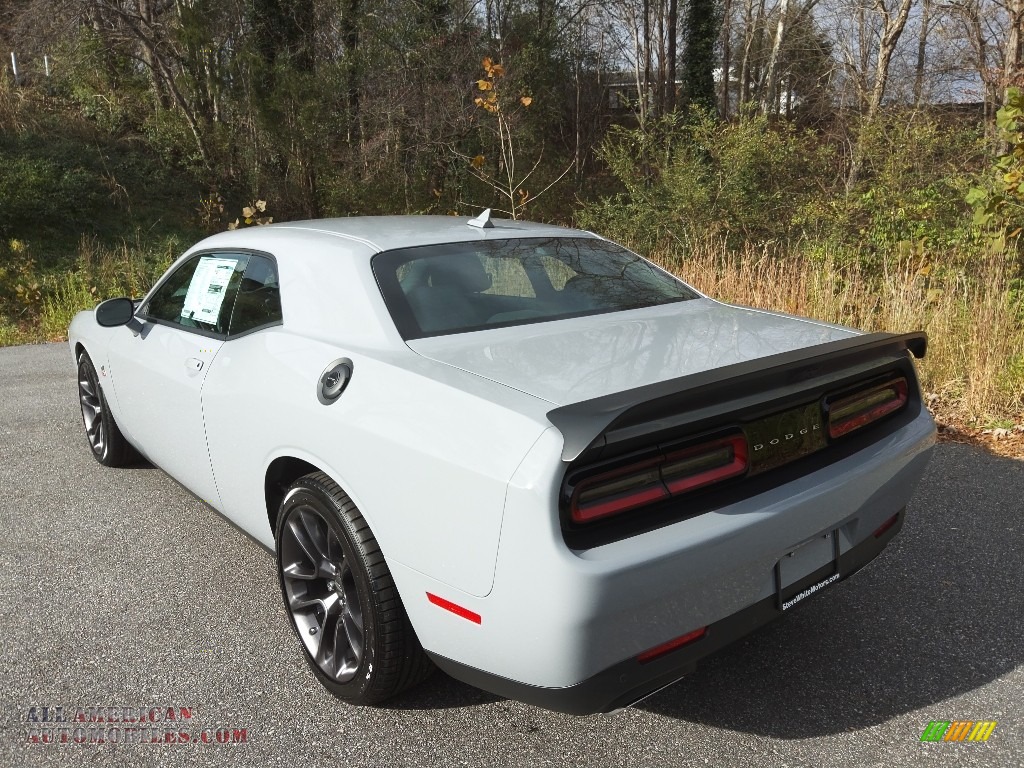 2022 Challenger R/T Scat Pack - Smoke Show / Black photo #8