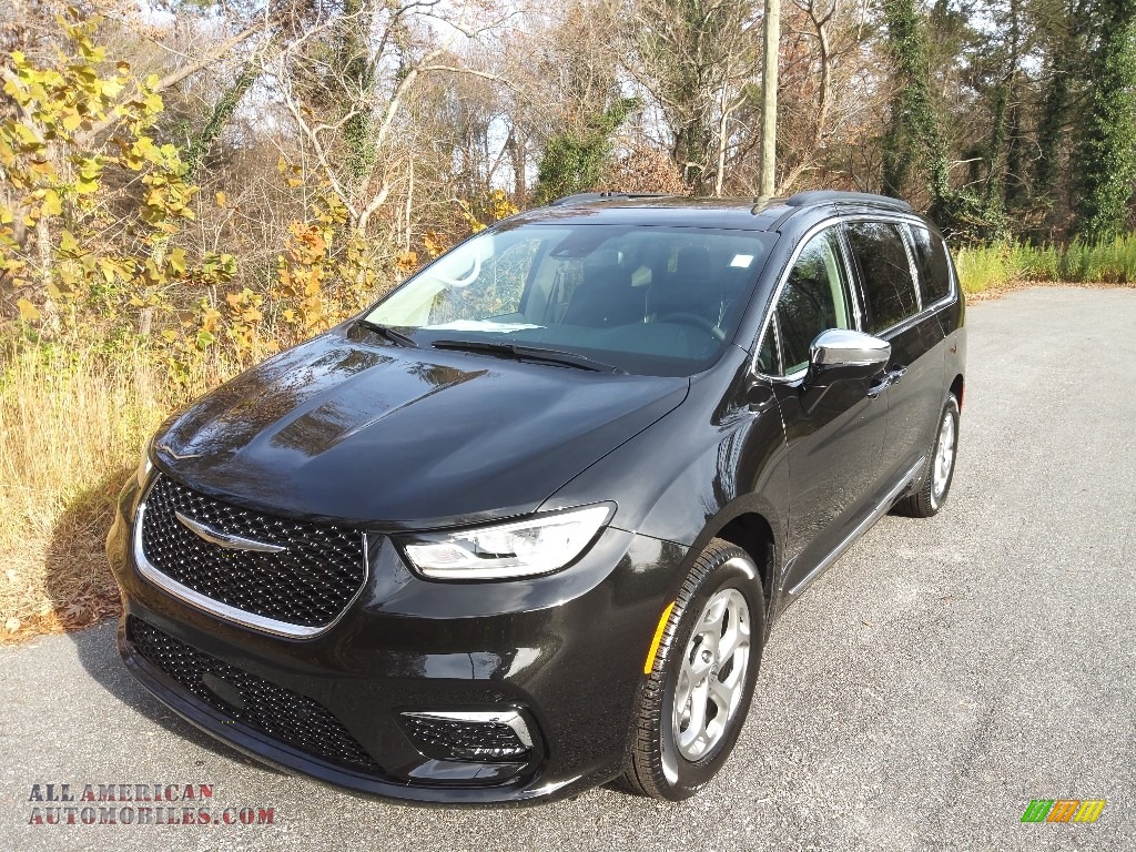 2022 Pacifica Limited AWD - Brilliant Black Crystal Pearl / Black/Alloy photo #2