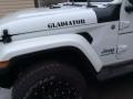 Jeep Gladiator Overland 4x4 Bright White photo #14