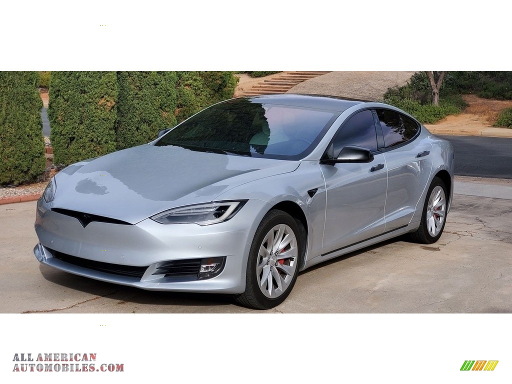 Silver Metallic / White Tesla Model S 100D