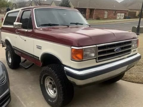 Cabernet Red 1990 Ford Bronco XLT 4x4